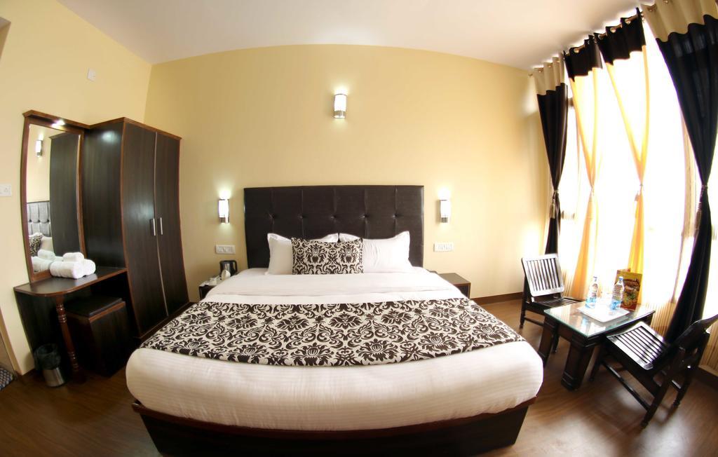 The Grand Welcome Hotel Shimla Room photo